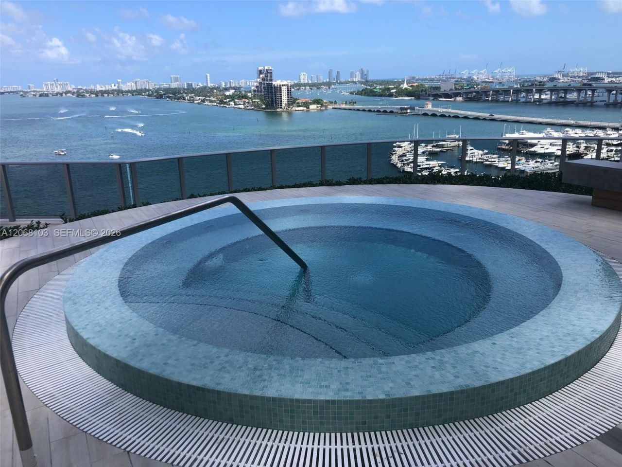 488 NE 18th St, Unit 3105, Miami, FL 33132 Photo