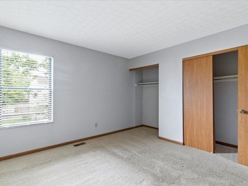 921 Noddymill Lane E, Unit 35E, Columbus, OH 43085 Photo 12