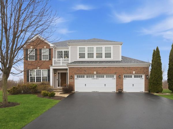 28235 W Yosemite Court , Lakemoor, IL 60051