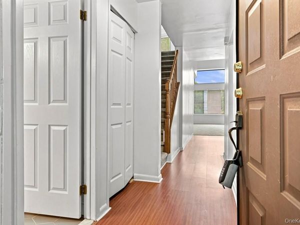 352 N Greeley Avenue , Chappaqua, NY 10514