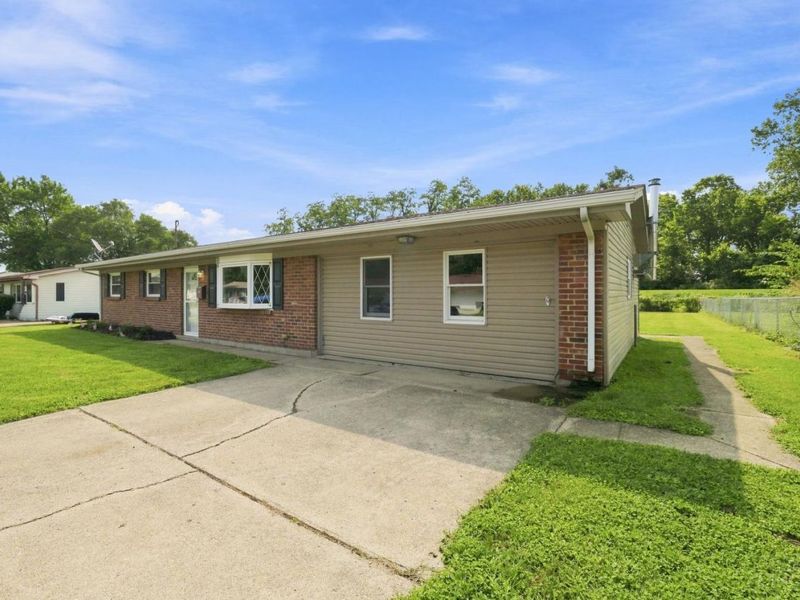 237 Linda Court, Trenton, OH 45067 Photo 6