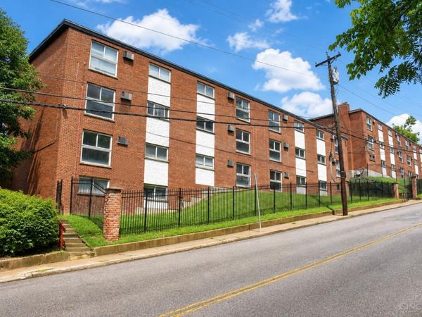 660 Straight Street, Cincinnati, OH 45219