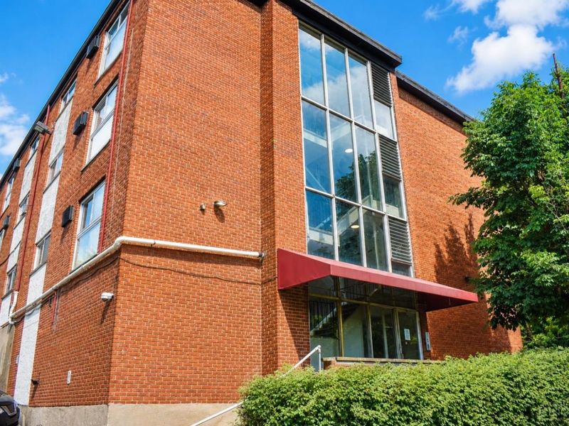 660 Straight Street, Cincinnati, OH 45219 Photo 3