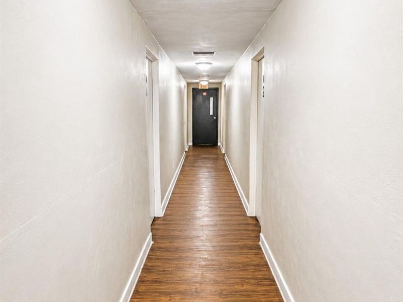 660 Straight Street, Cincinnati, OH 45219 Photo 5
