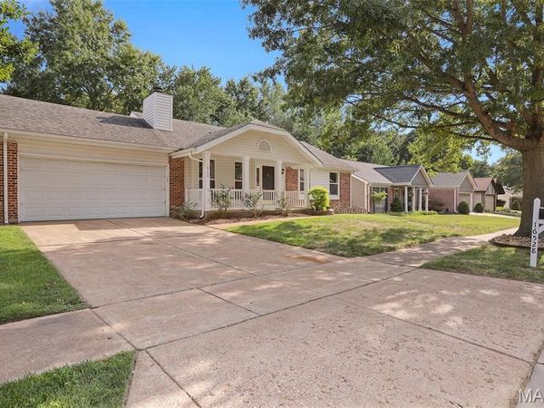 16528 Forest Pine Drive, Wildwood, MO 63011