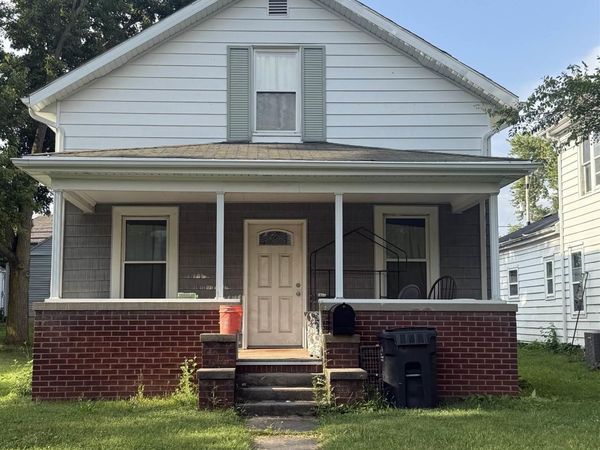 305 E Van Buren Street, Columbia City, IN 46725