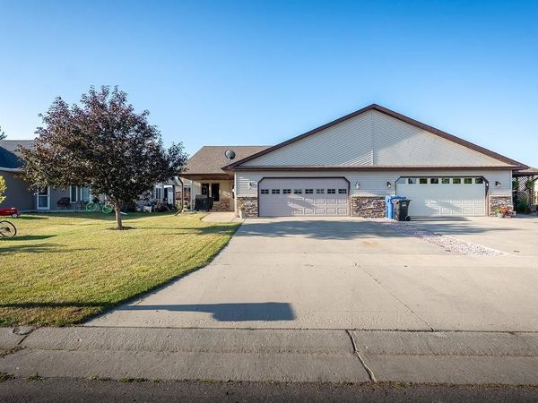1105 Southwood Drive, Dilworth, MN 56529