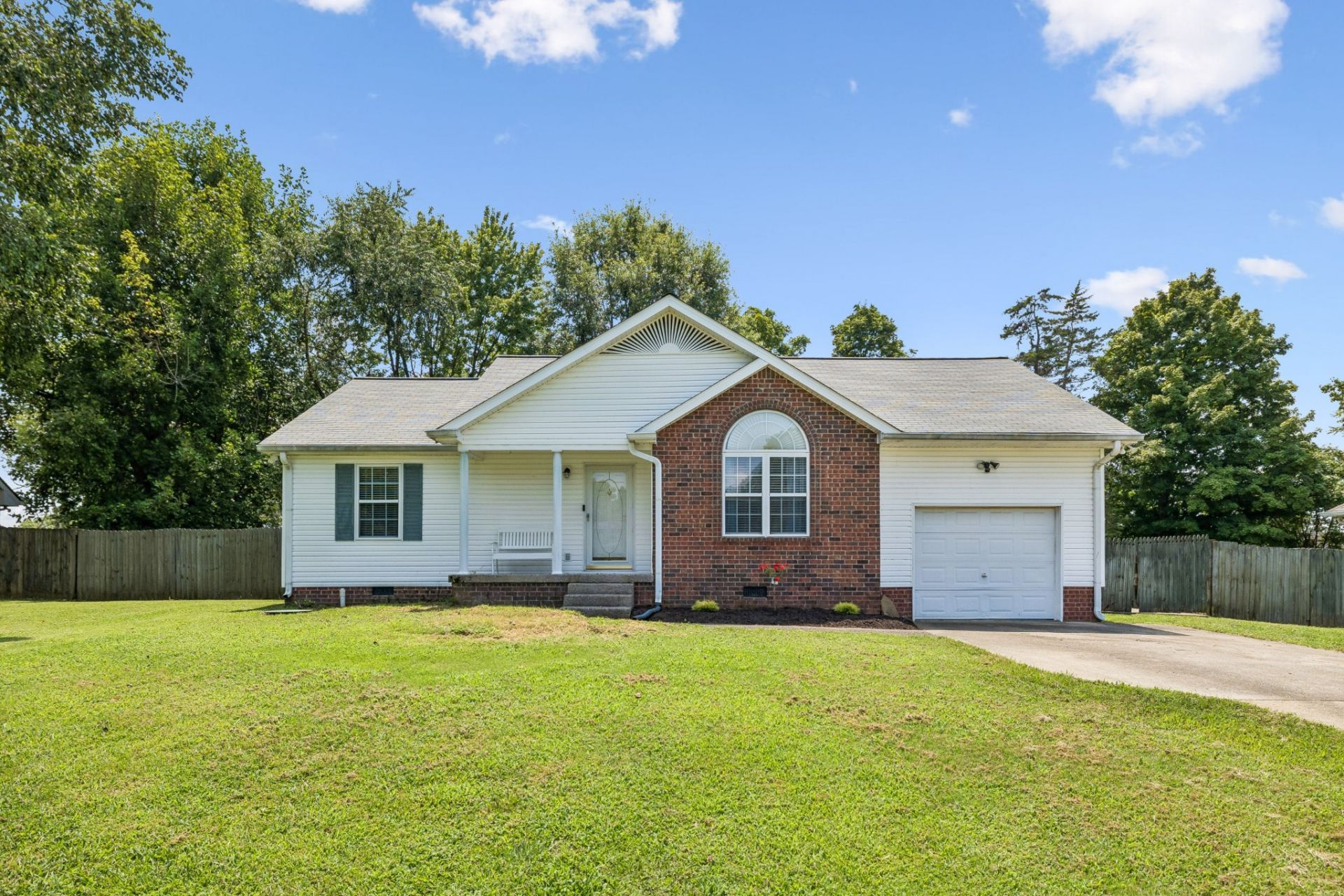 534 Sheath Cir, Lebanon, TN 37087 Main Photo