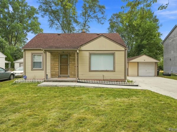 19346 Angling Street, Livonia, Mi 48152
