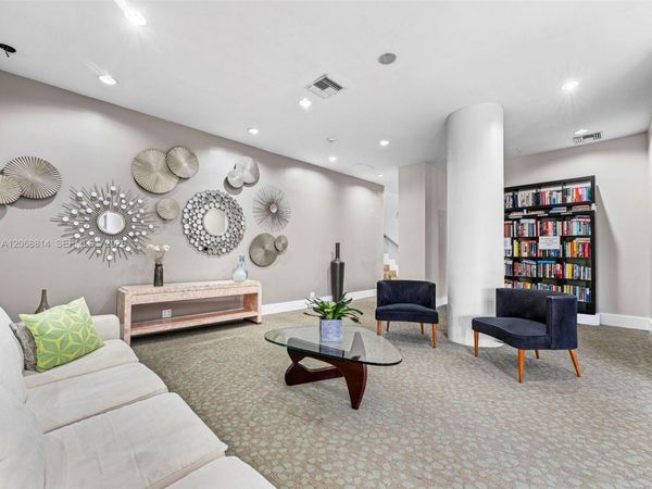 7441 Wayne Ave , Unit 3H, Miami Beach, FL 33141
