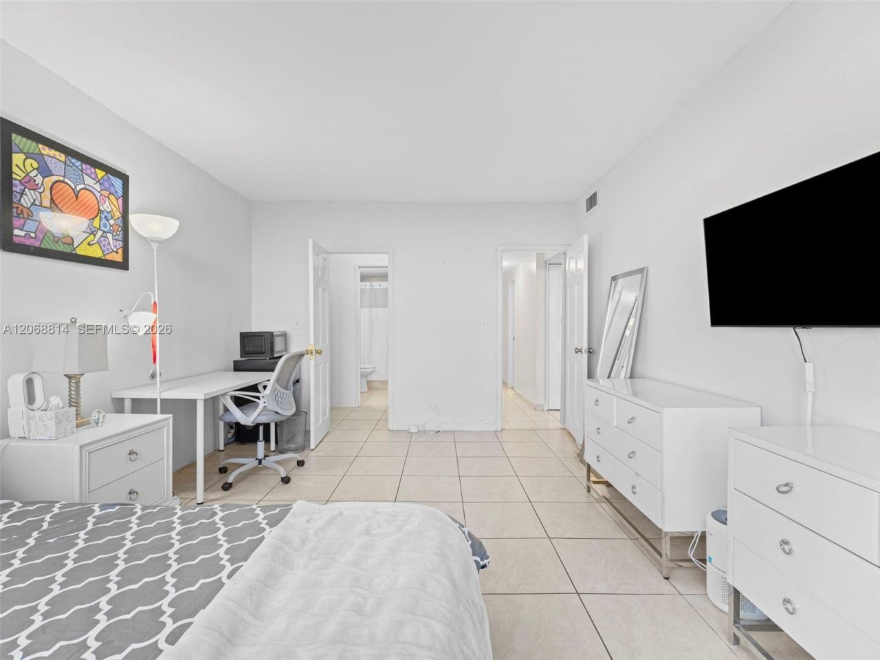 7441 Wayne Ave, Unit 3H, Miami Beach, FL 33141 Photo