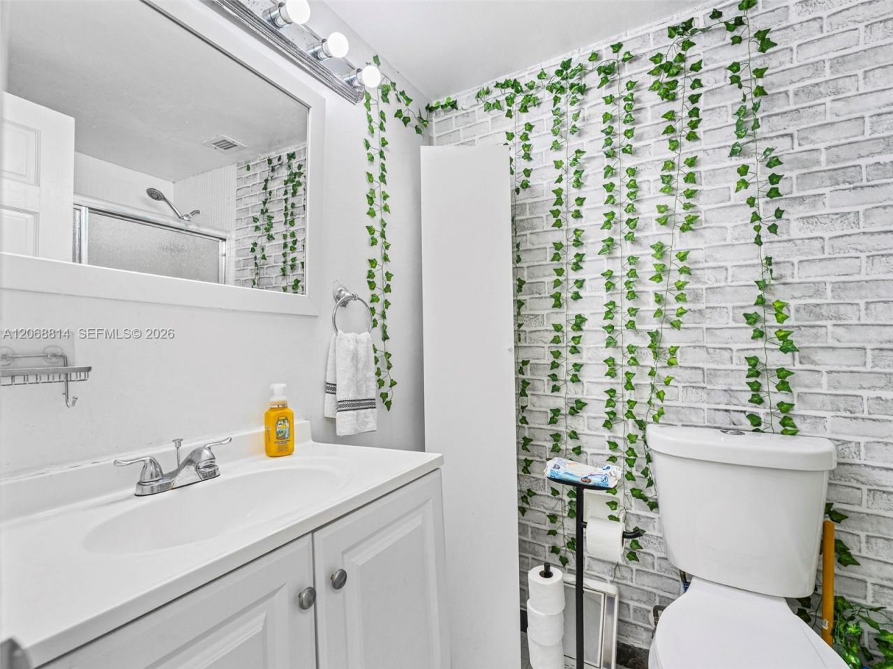 7441 Wayne Ave, Unit 3H, Miami Beach, FL 33141 Photo