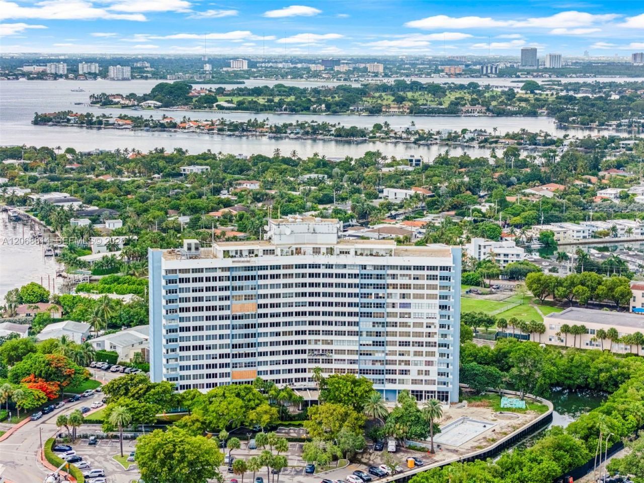 7441 Wayne Ave, Unit 3H, Miami Beach, FL 33141 Photo