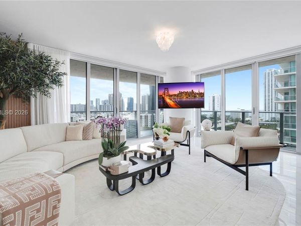 330 Sunny Isles Blvd, Unit 5-1107, Sunny Isles Beach, FL 33160