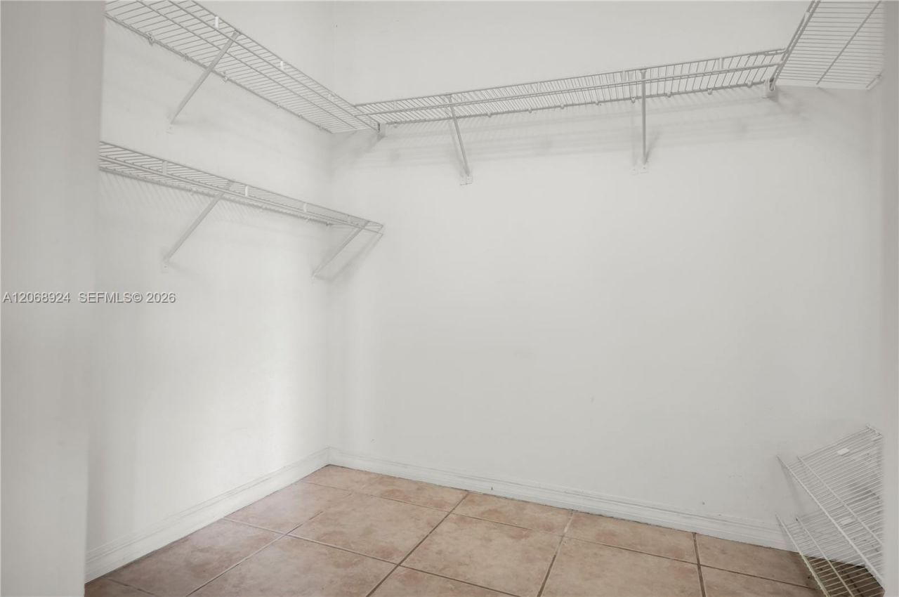 901 NW 128th Pl, Miami, FL 33182 Photo