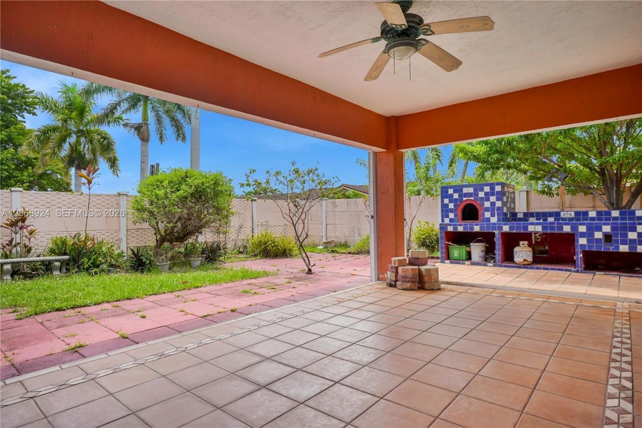 901 NW 128th Pl, Miami, FL 33182 Photo
