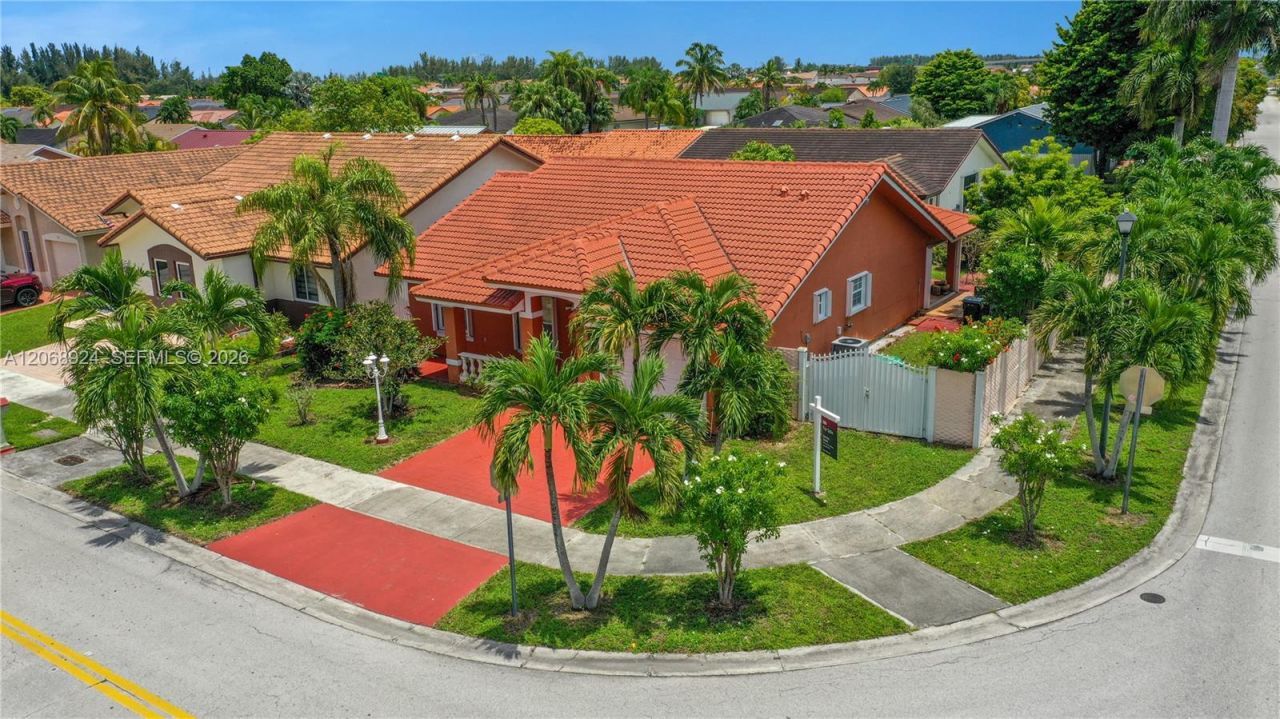 901 NW 128th Pl, Miami, FL 33182 Photo