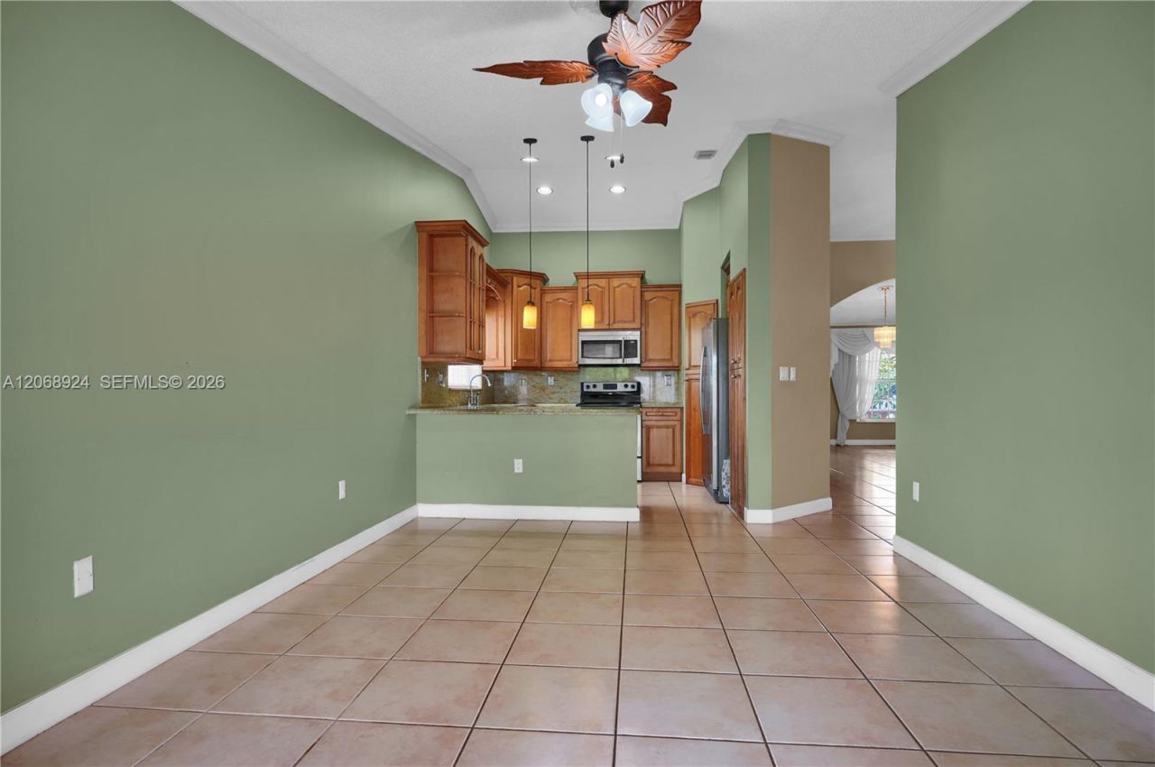 901 NW 128th Pl, Miami, FL 33182 Photo