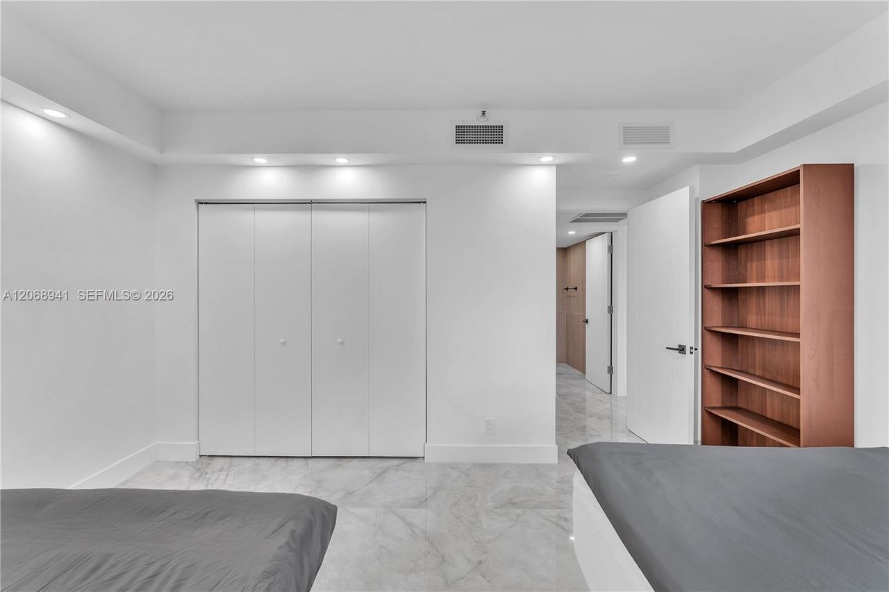 19355 Turnberry Way, Unit 14D, Aventura, FL 33180 Photo