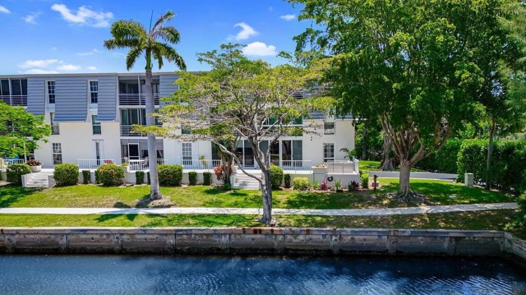765 Jeffery Street, Unit 1-101, Boca Raton, FL 33487 Photo