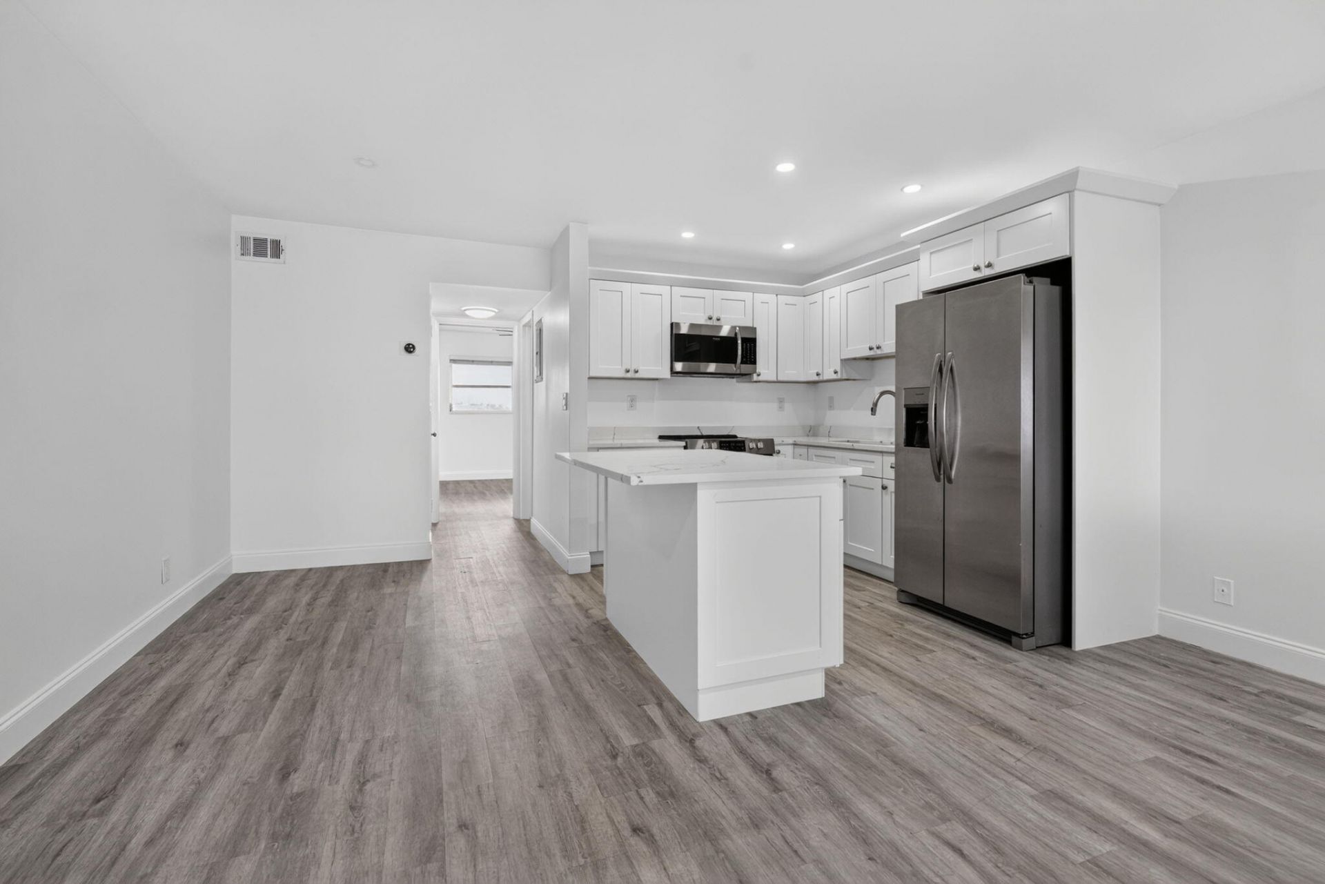 100 Shore Court, Unit 311, North Palm Beach, FL 33408 Photo
