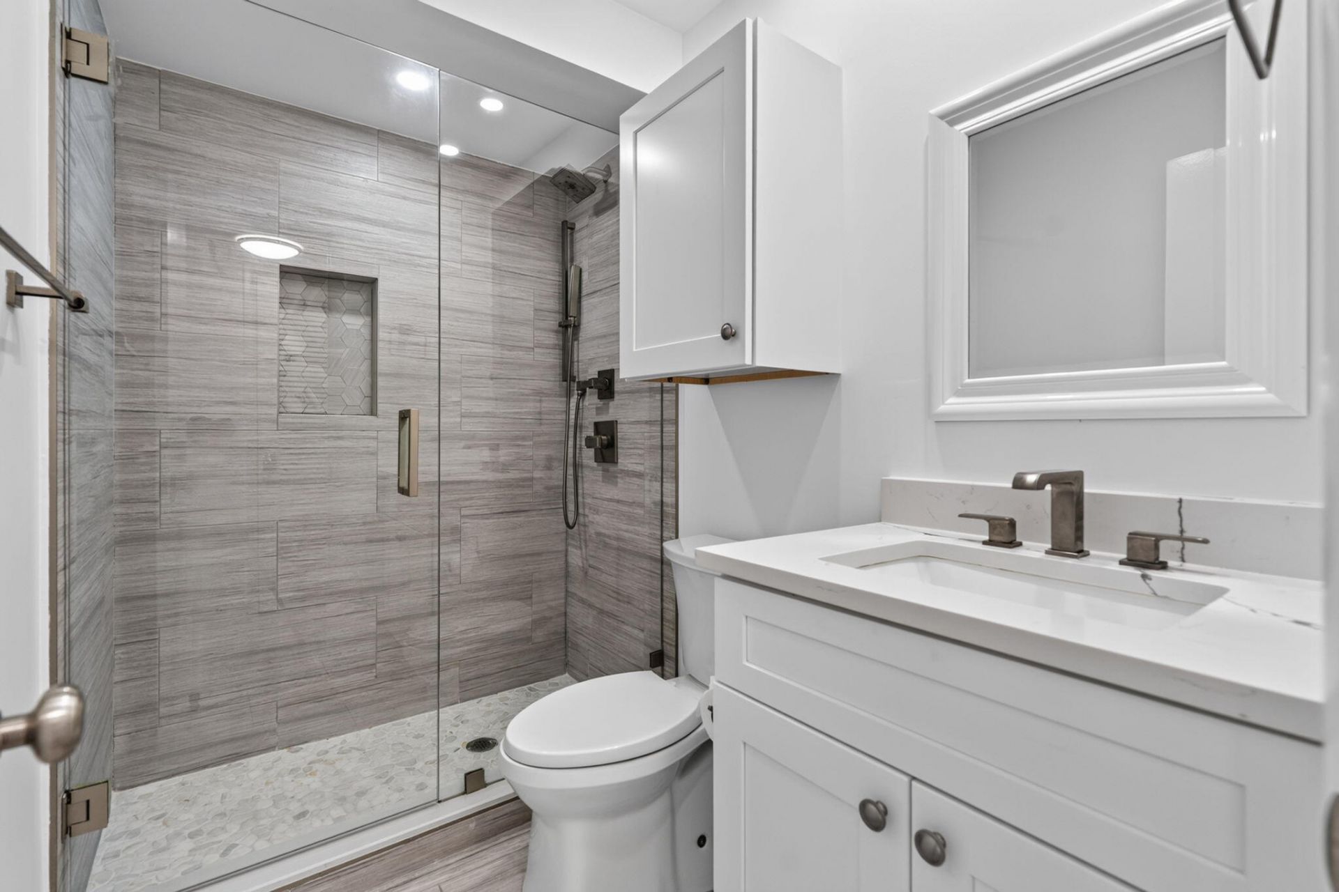 100 Shore Court, Unit 311, North Palm Beach, FL 33408 Photo
