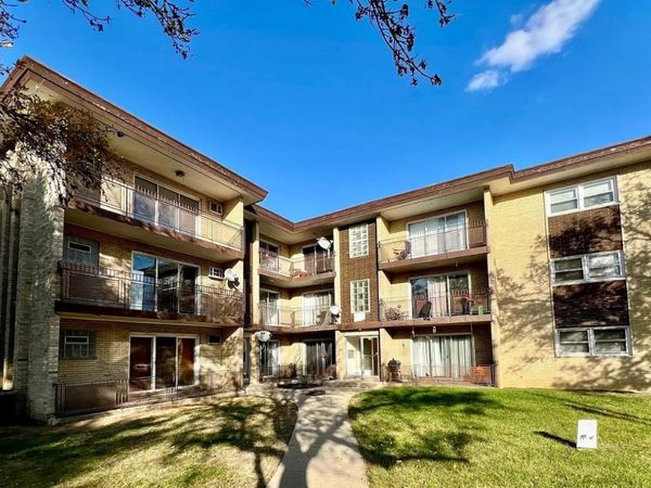 5849 S Francisco Avenue, Unit 2A, Chicago, IL 60629