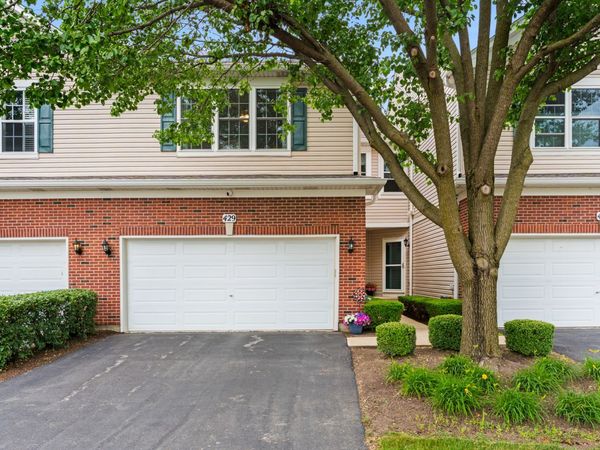 429 Merlot Court , Oswego, IL 60543