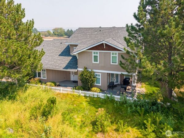 6335 Murray Way NE, Unit B, Moses Lake, WA 98837