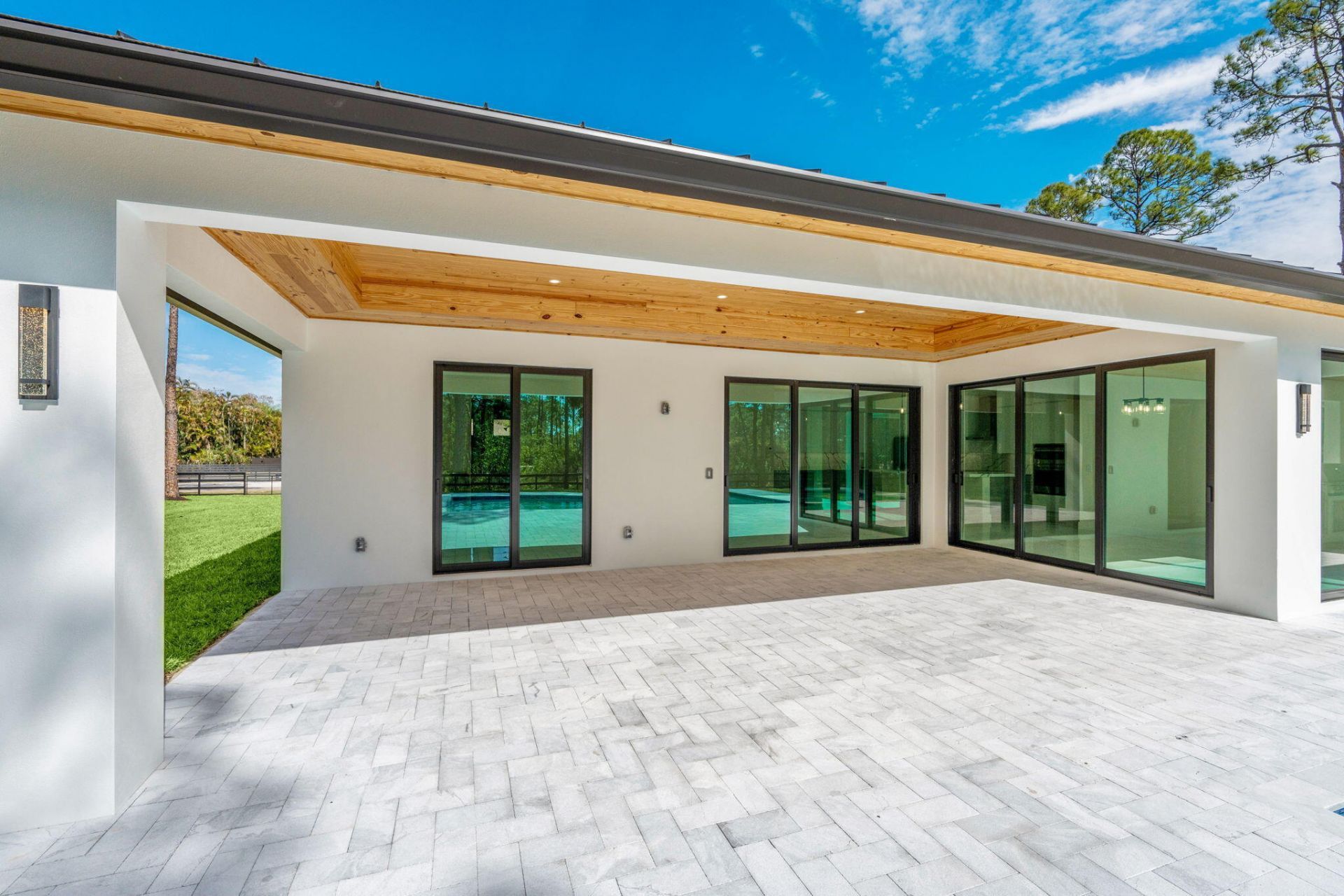 16024 84th Court N, The Acreage, FL 33470 Photo