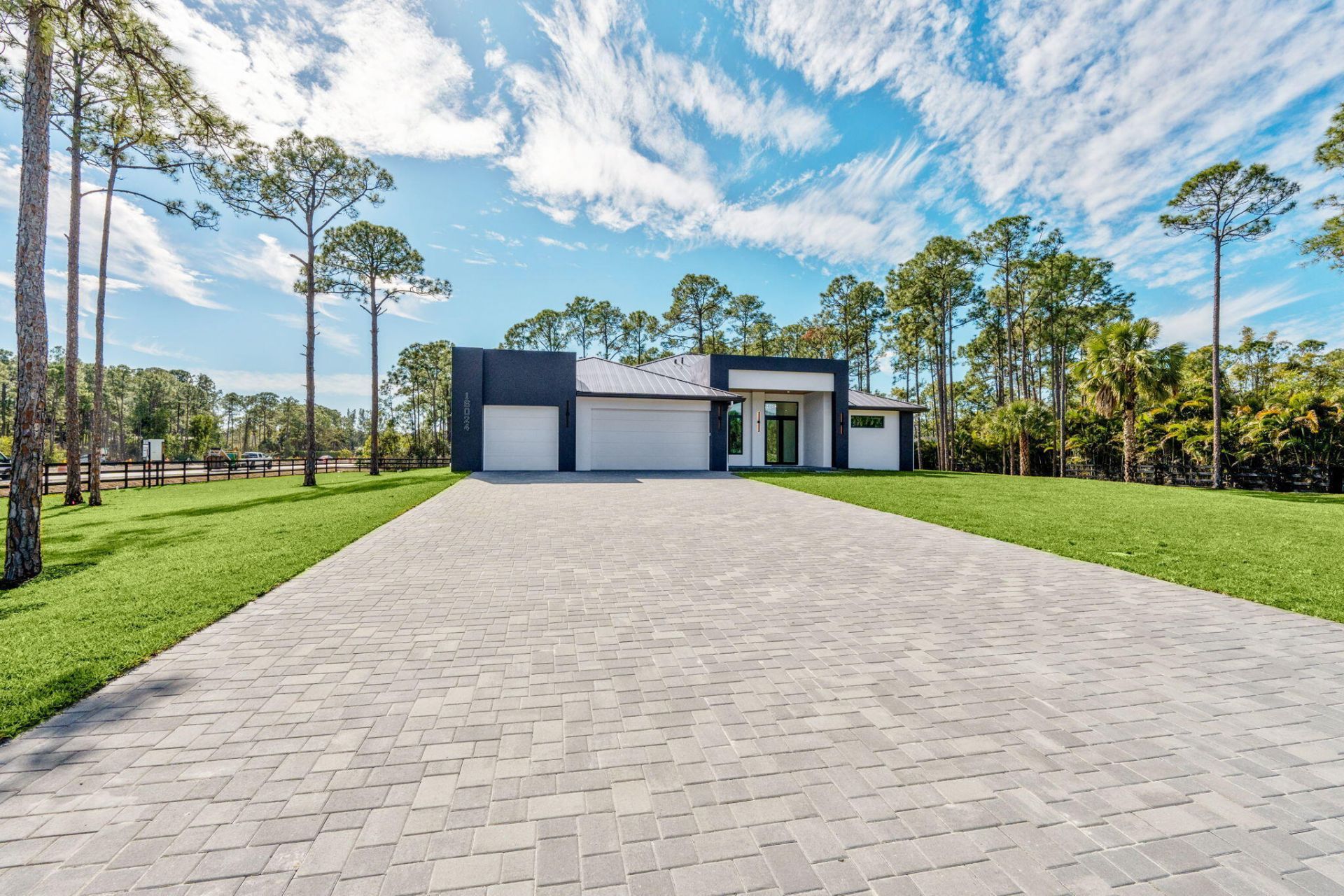 16024 84th Court N, The Acreage, FL 33470 Photo
