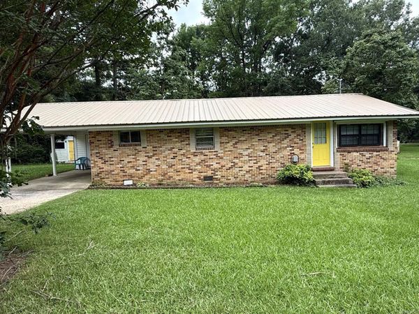 109 W Elm St , Fountain Hill, AR 71642