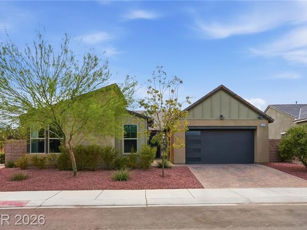 8445 Great Outdoors Street , Las Vegas, NV 89166