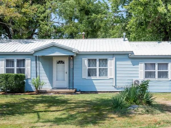 205 3rd Street , Warner, OK 74469