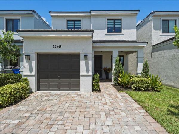 3545 NW 1st St , Pompano Beach, FL 33069
