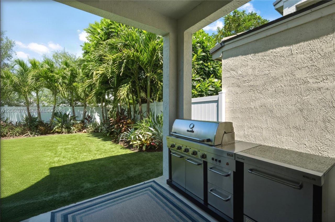 3545 NW 1st St, Pompano Beach, FL 33069 Photo