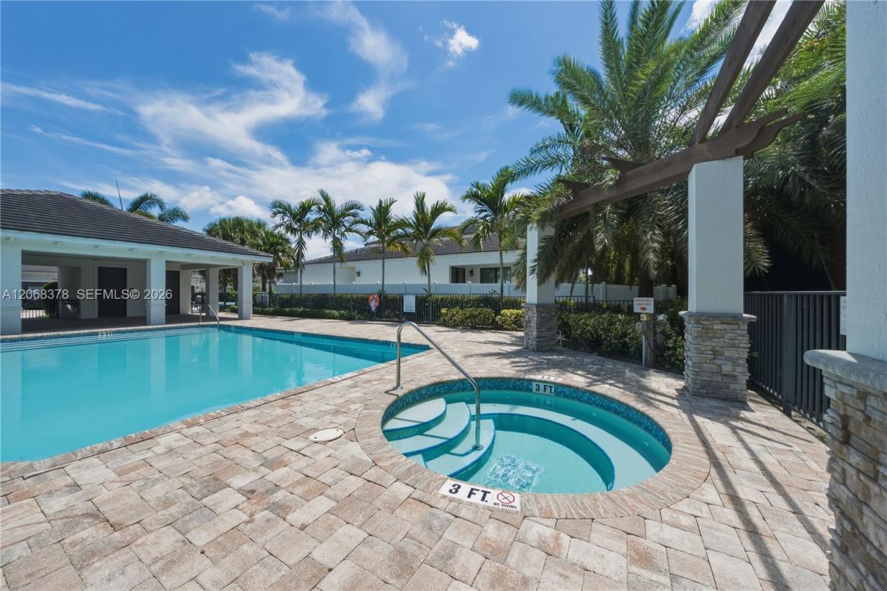 3545 NW 1st St, Pompano Beach, FL 33069 Photo