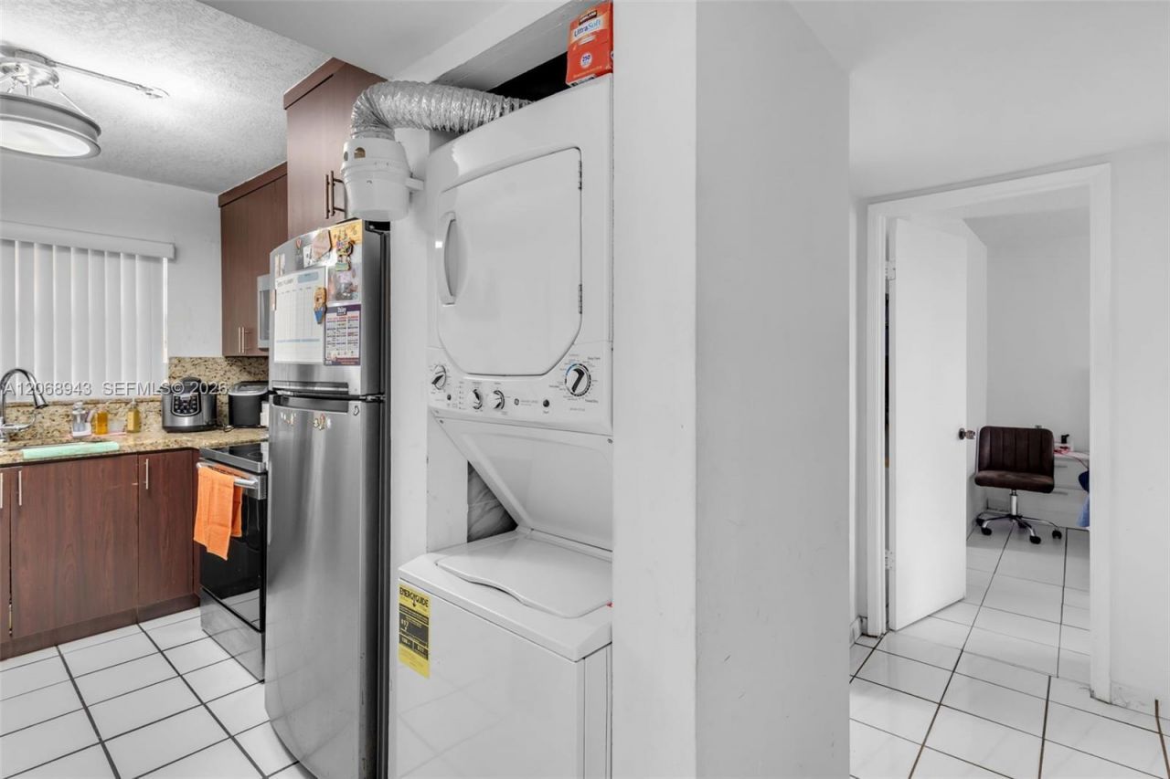 8895 Fontainebleau Blvd , Unit 207, Miami, FL 33172 Photo