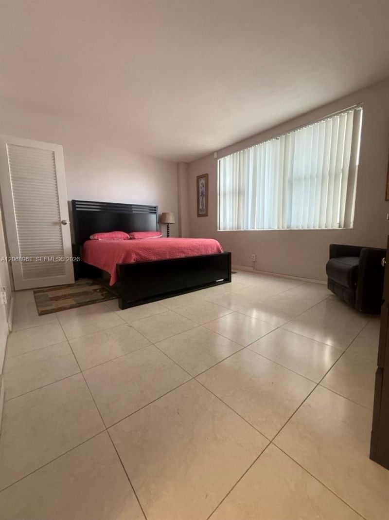9195 Collins Ave, Unit 512, Surfside, FL 33154 Photo