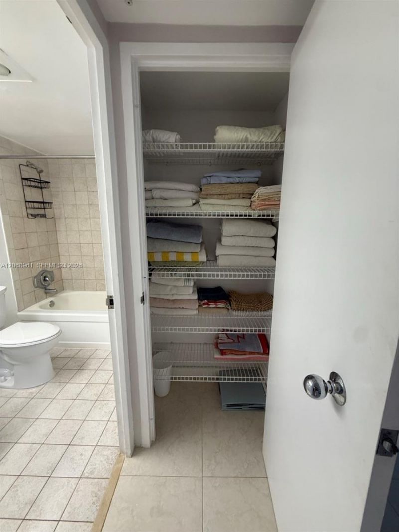 9195 Collins Ave, Unit 512, Surfside, FL 33154 Photo