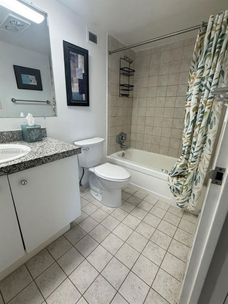 9195 Collins Ave, Unit 512, Surfside, FL 33154 Photo