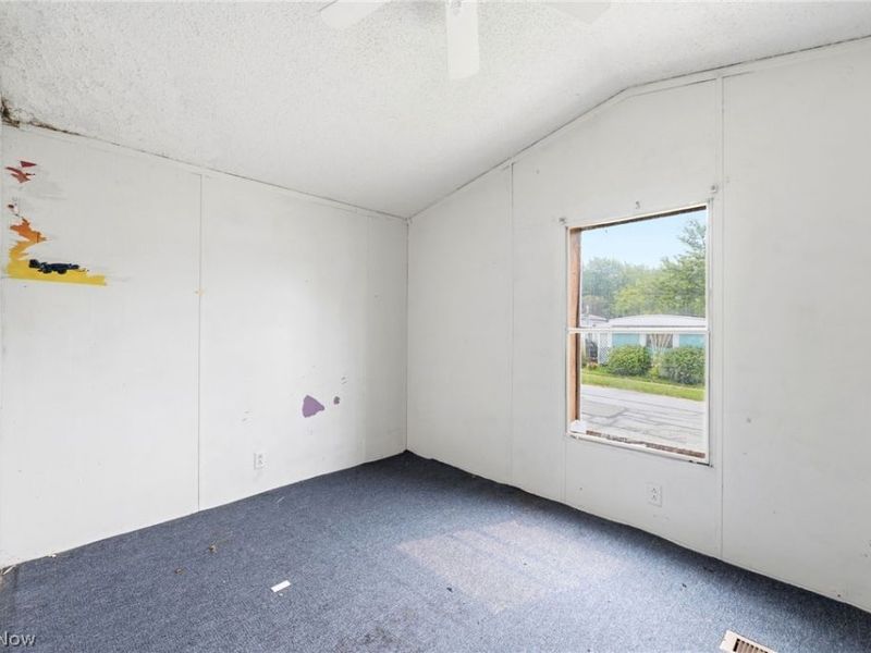 10938 Leader Road, Chardon, OH 44024 Photo 12