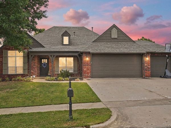 7501 E Jackson Street , Broken Arrow, OK 74014