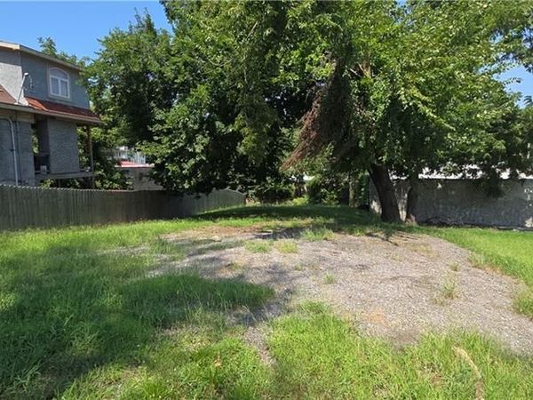 3530 E 6th Street, Kansas City, MO 64124