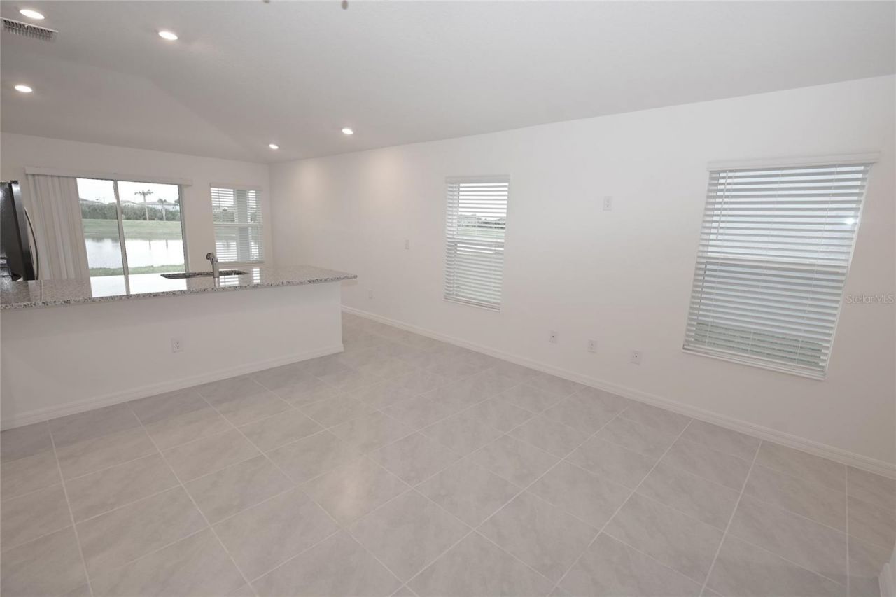 9532 Sandy Bluffs Circle , Parrish, FL 34219 Photo