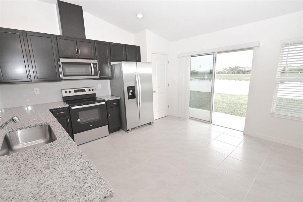9532 Sandy Bluffs Circle , Parrish, FL 34219 Photo