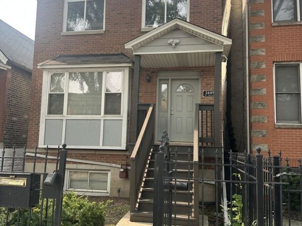 2449 W Taylor Street, Unit 2, Chicago, IL 60612