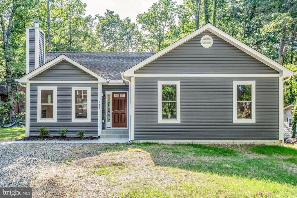 273 Azure Drive, Colonial Beach, VA 22443 Main Photo