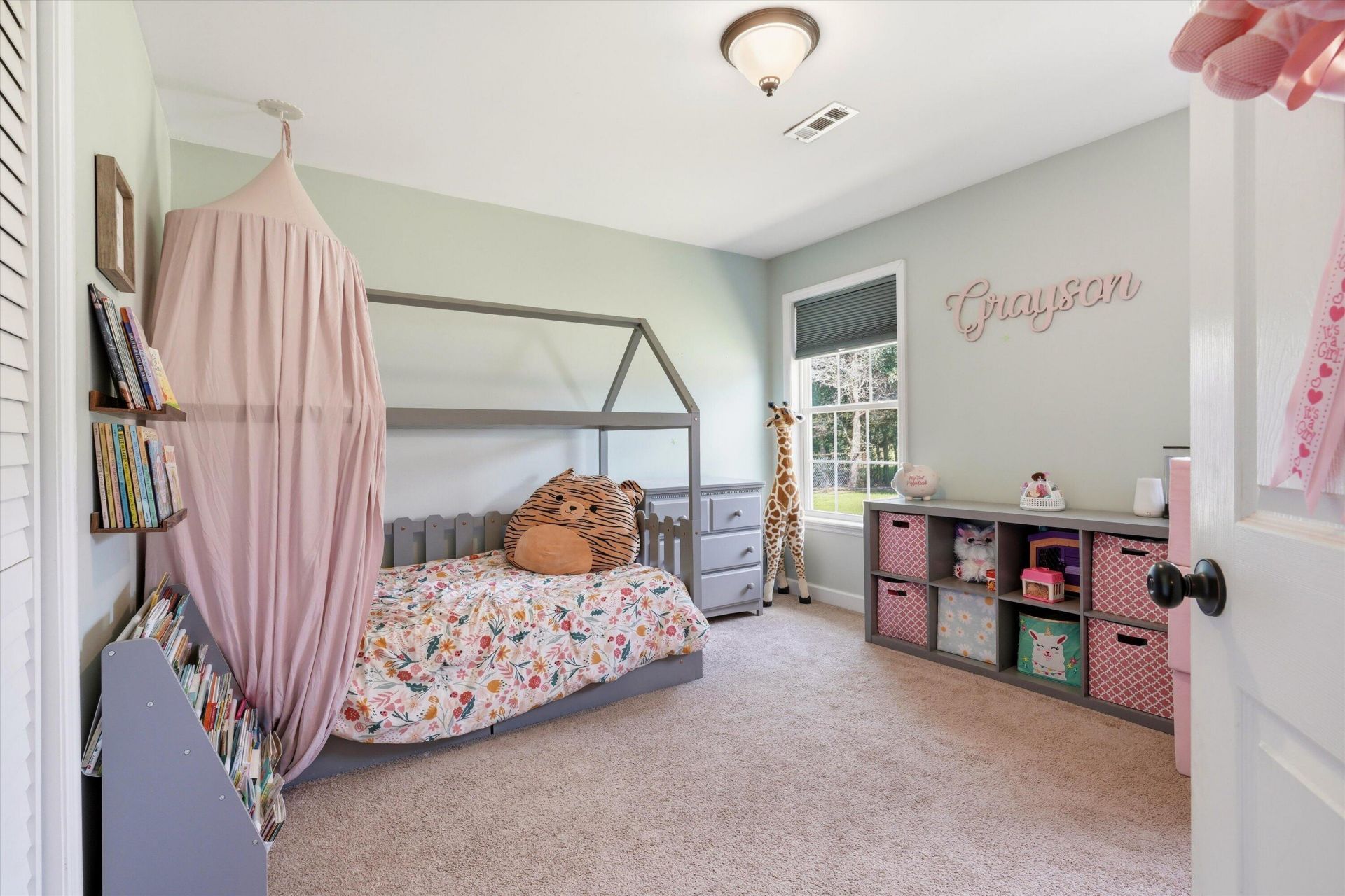 122 Thomas Lane Photo 12