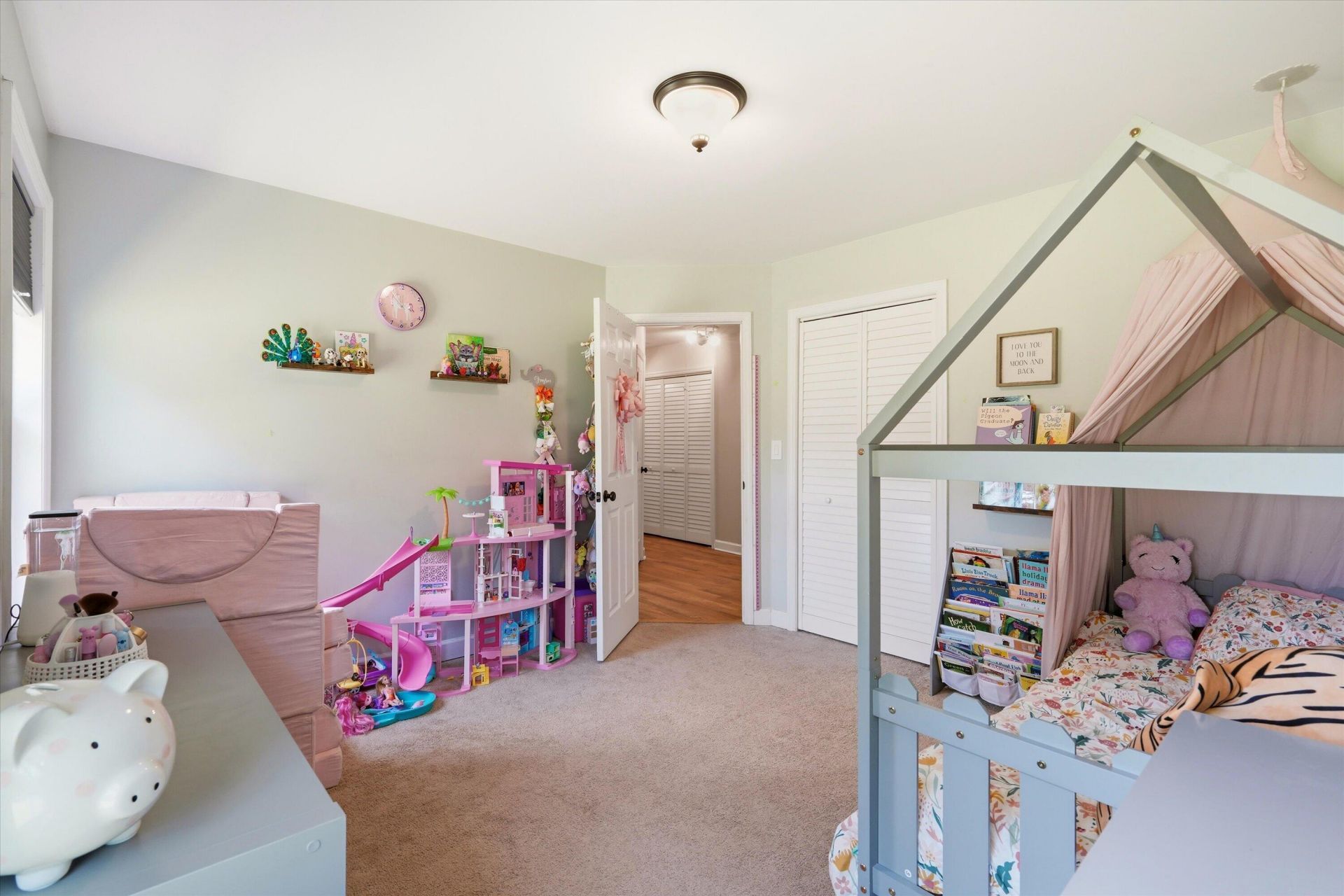 122 Thomas Lane Photo 13